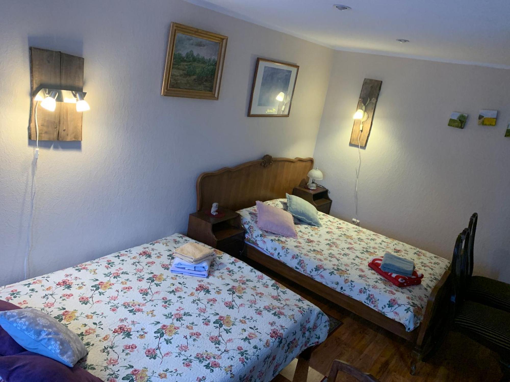 Rueuetli - Cute Old Town Apartment - 2 Big Beds, Free Parking Ταρτού Εξωτερικό φωτογραφία